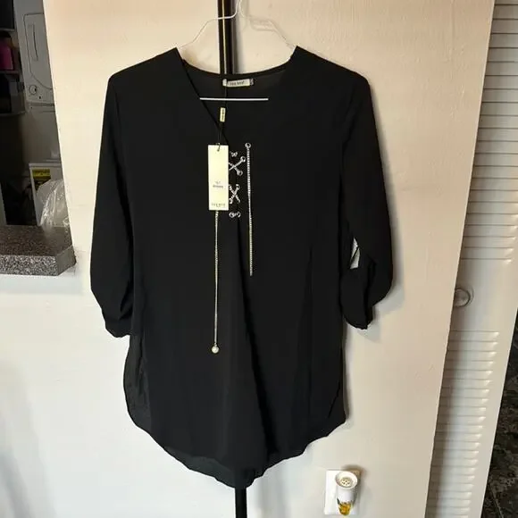 Elegant Black Women's Top - Picture 1 of 1